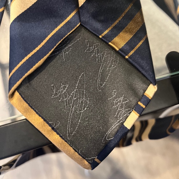 Vivienne Westwood Mens Limited edition Designer Tie - Picture 3 of 5